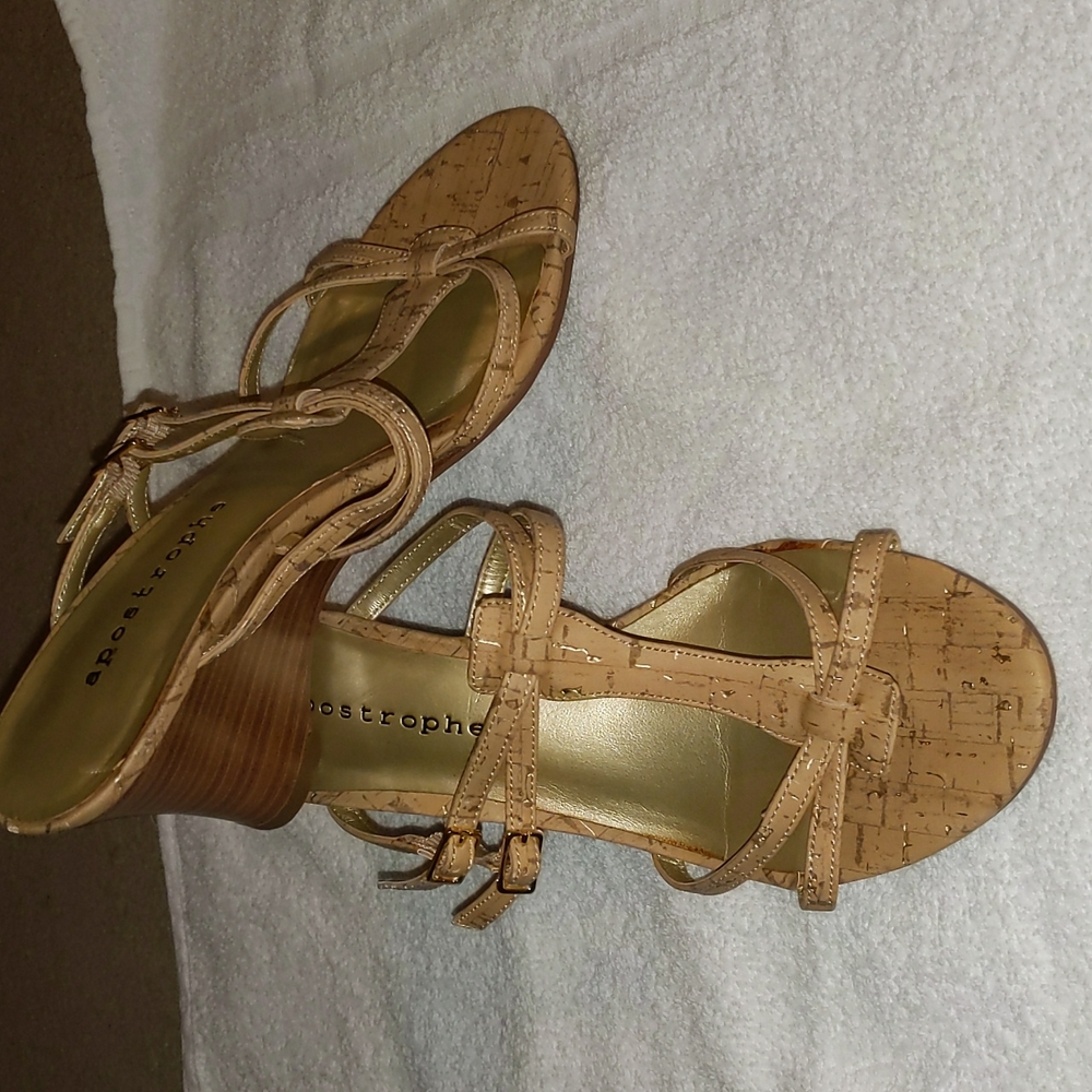 Apostrophe sandal size 6.5